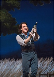 Foto ©  Metropolitan Opera / Matthew Polenzani in L'Elisir d'Amore. Photo by Ken Howard